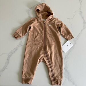 NWT Nike Long Sleeve Full Zip Coverall Onesie 6 Months